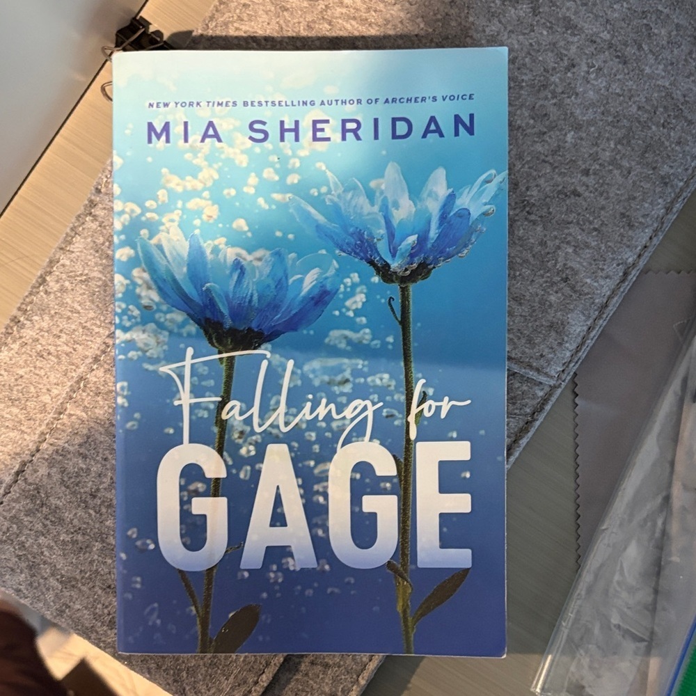 Falling for Gage by Mia Sheridan